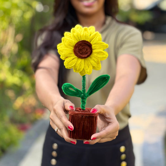 Beautiful Big Size Sunflower Pot