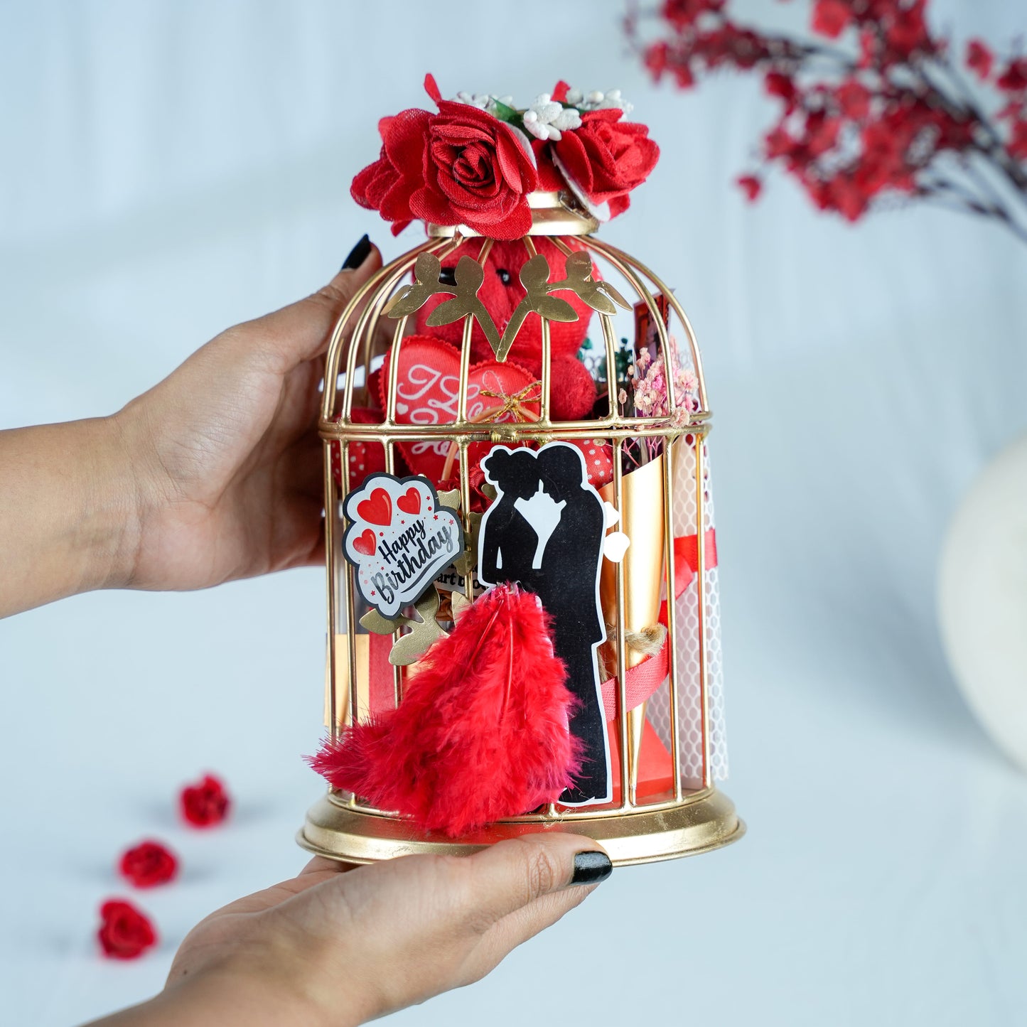 Premium Metallic Cage Love Hamper
