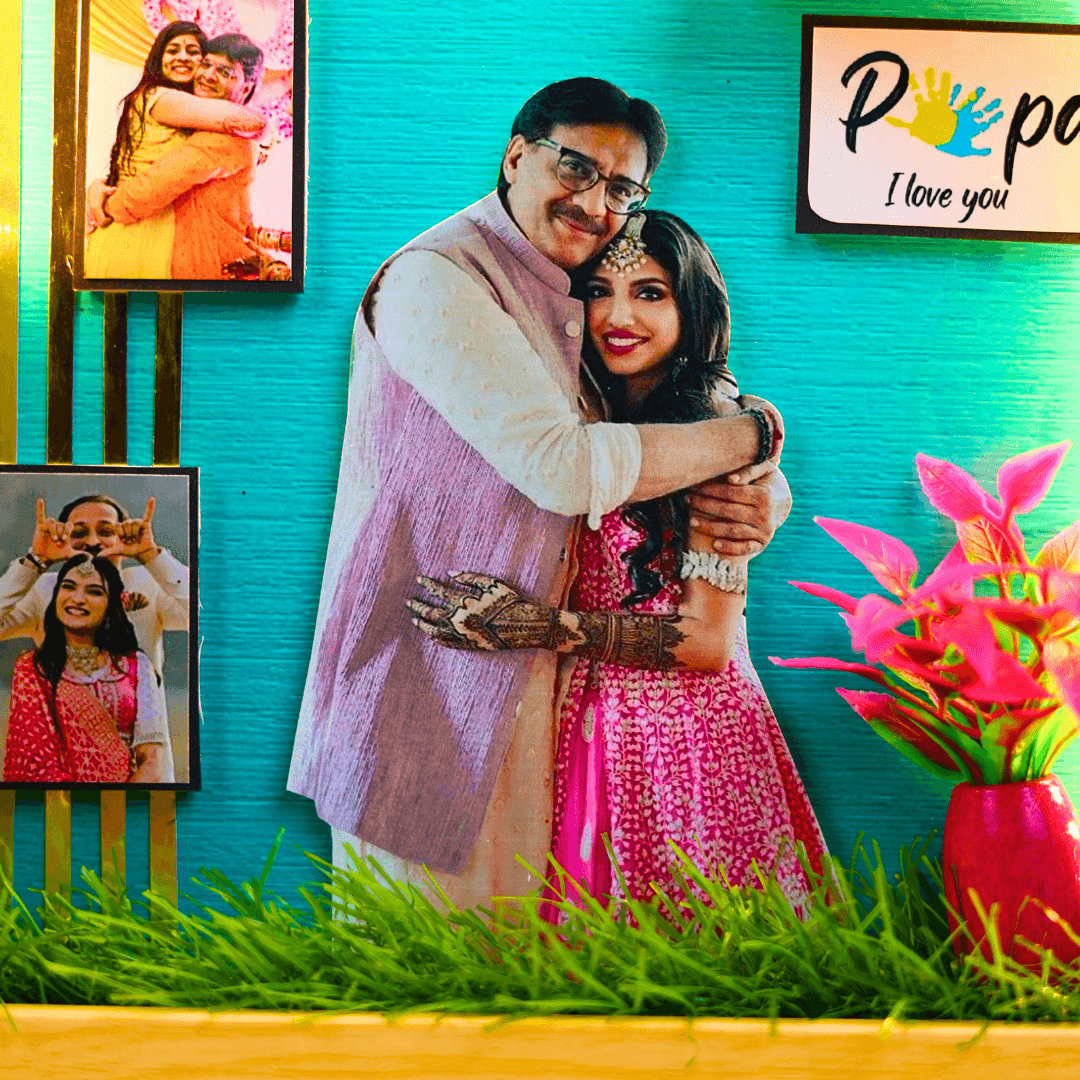 Beautiful 3D Miniature Frame For Dad