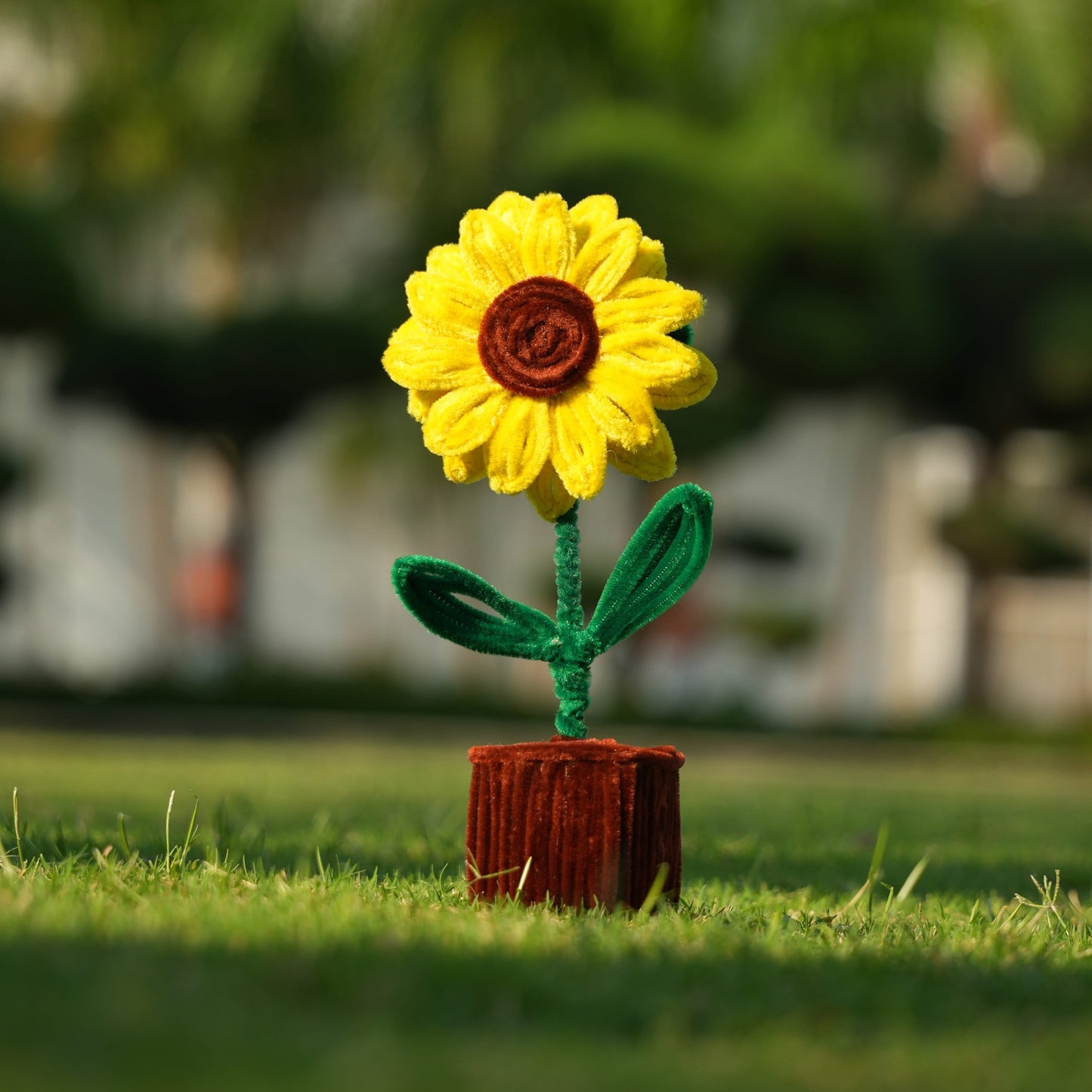 Beautiful Big Size Sunflower Pot