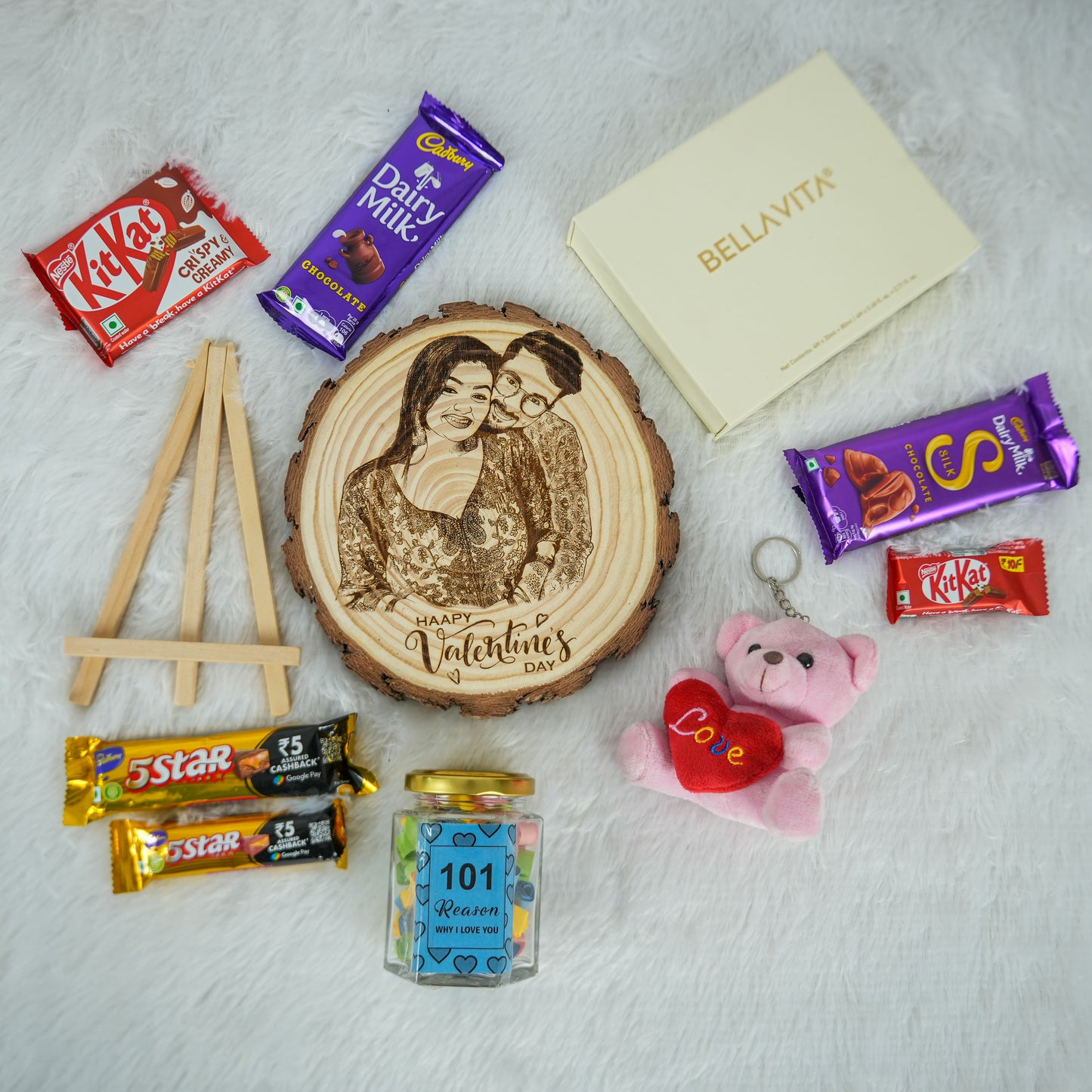 Beautiful Valentine Wooden Slice Hamper