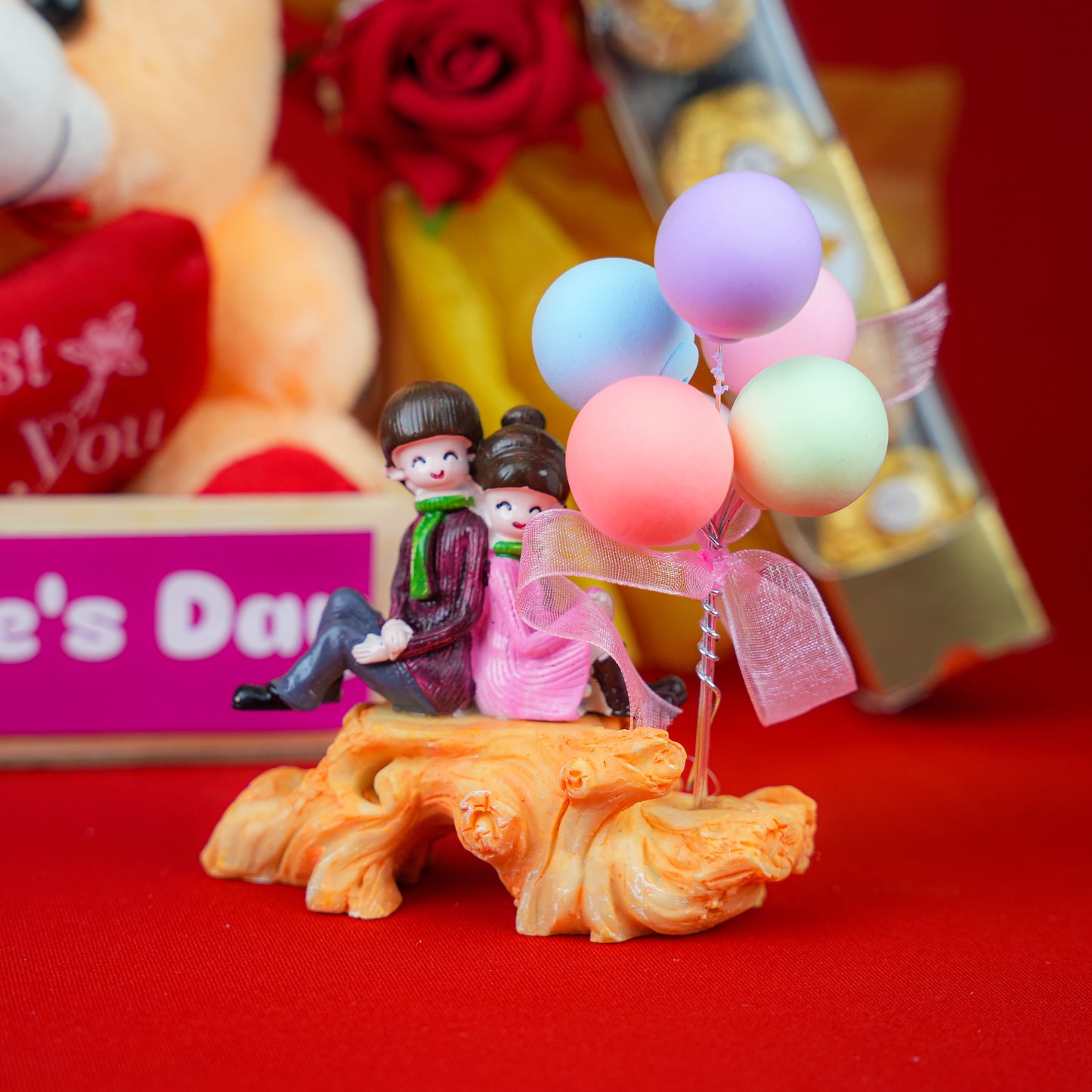 Valentine Wooden Hamper For Love