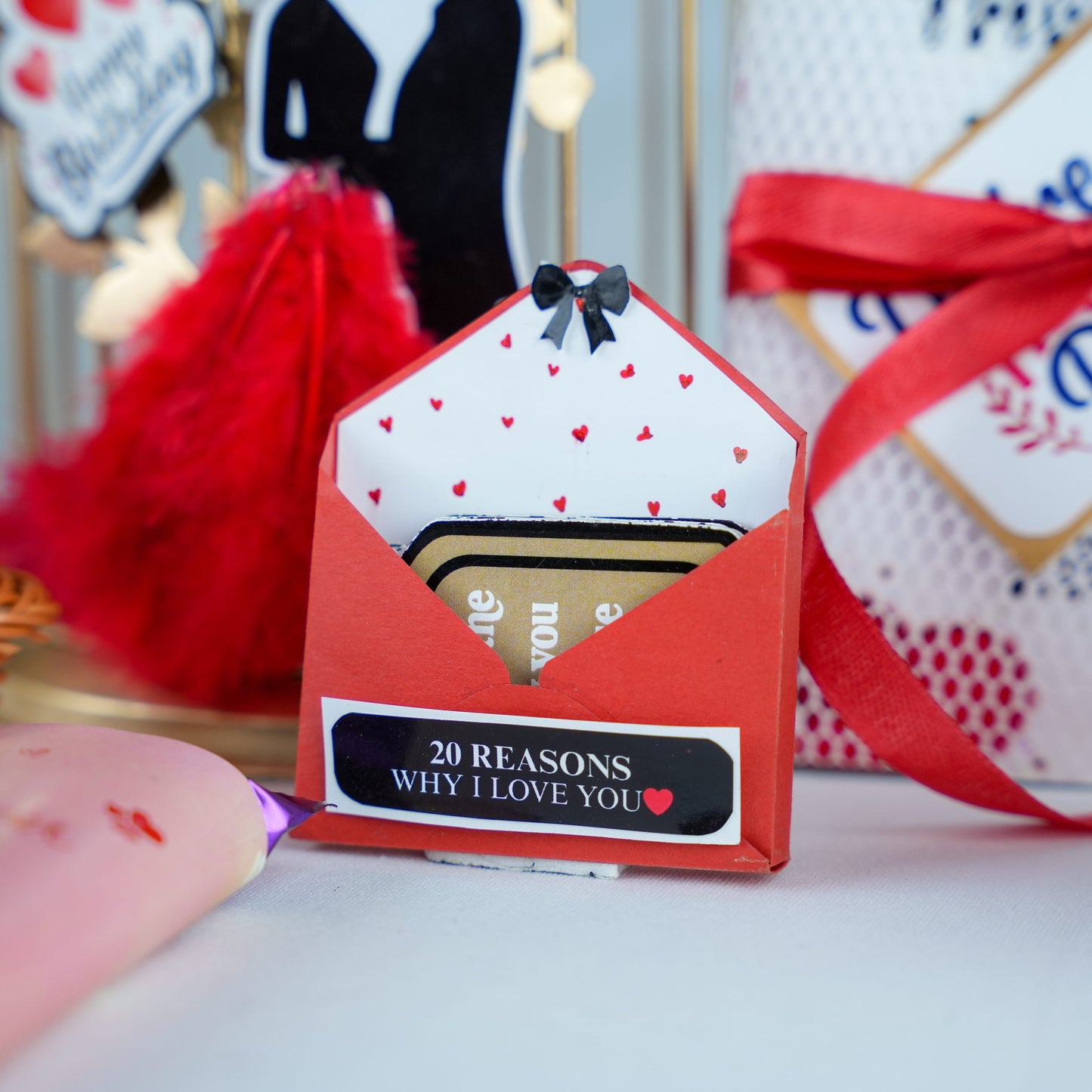 Premium Metallic Cage Love Hamper