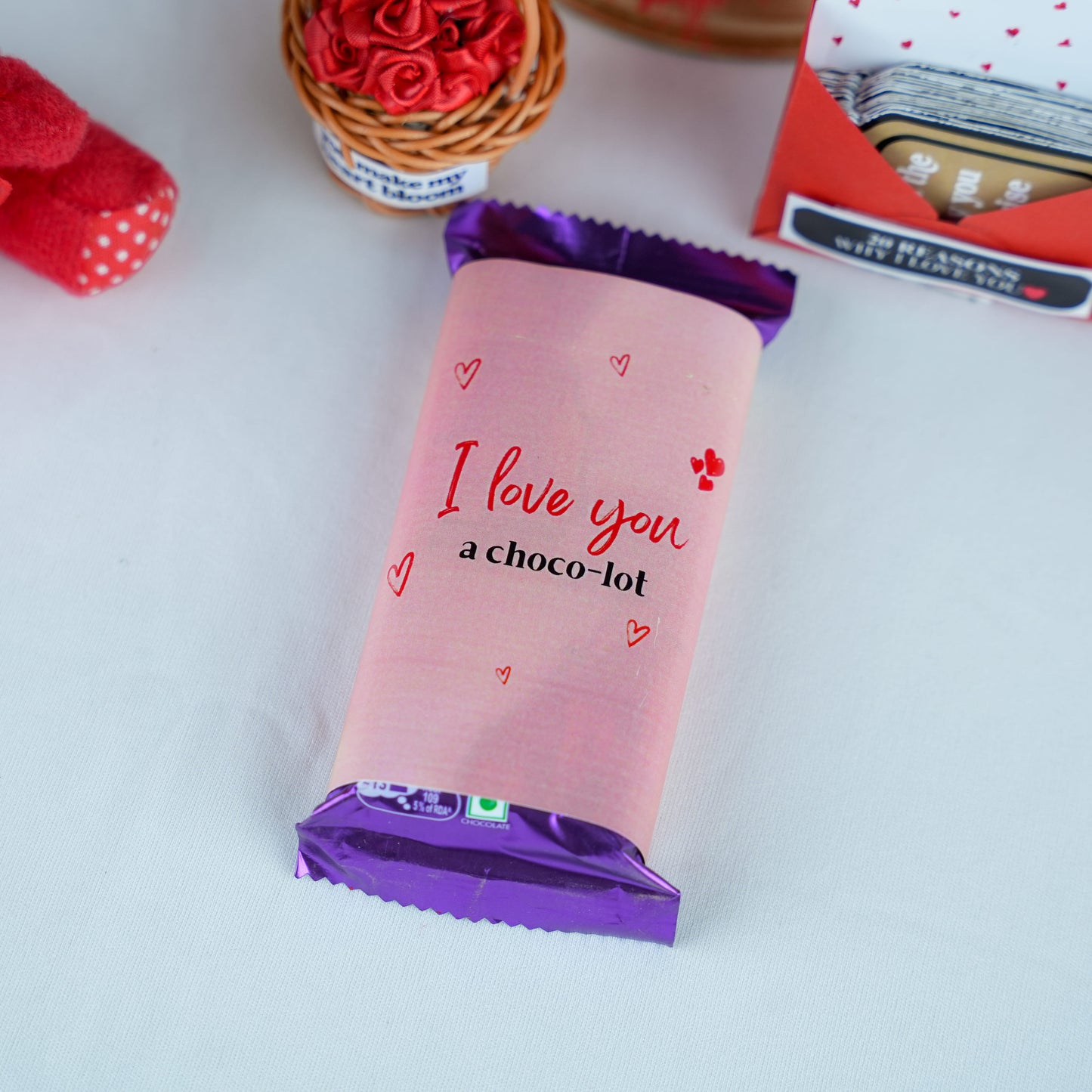 Premium Metallic Cage Love Hamper