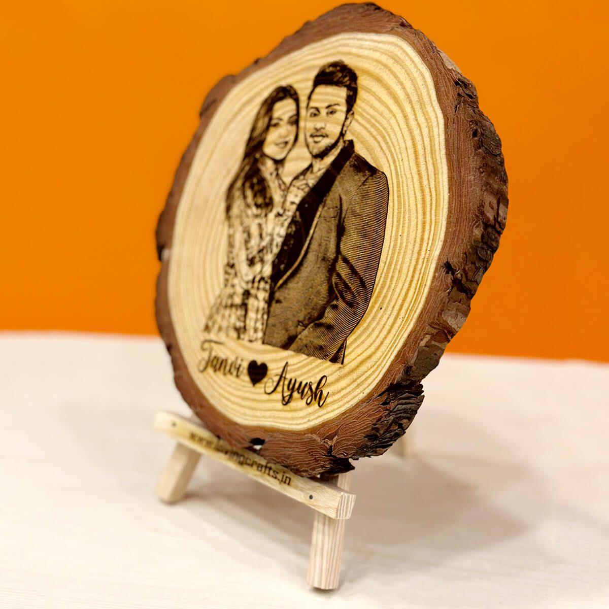 Wooden Slice Engraved Photo Frame For Couple (5 To 8 Inches)