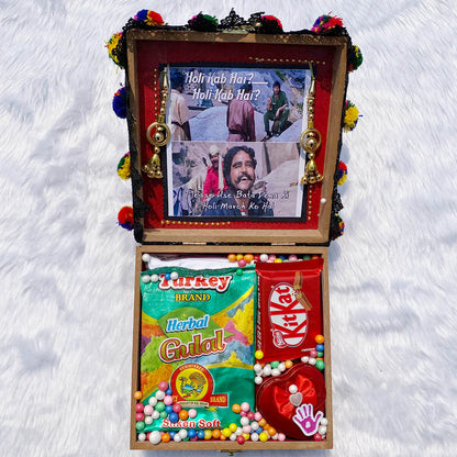 Holi Balloon, Gulal, Chocolate, T-Shirt And Dream Catcher Hamper | Send Gift Hampers on Holi Online